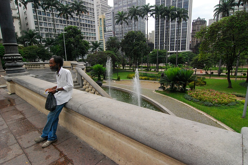 Laura i Astronom_super-4.JPG - Ale kiedy przypatrzyć się bliżej... (Zdjęcie: Laura i Astronom)